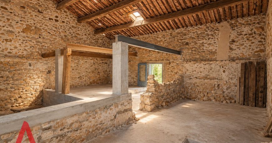 vente Remise en pierre Gabian