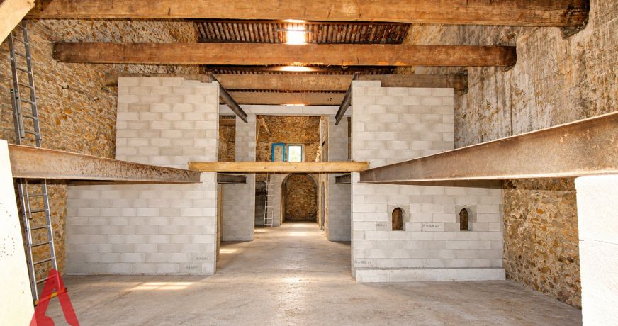 vente Remise en pierre Gabian