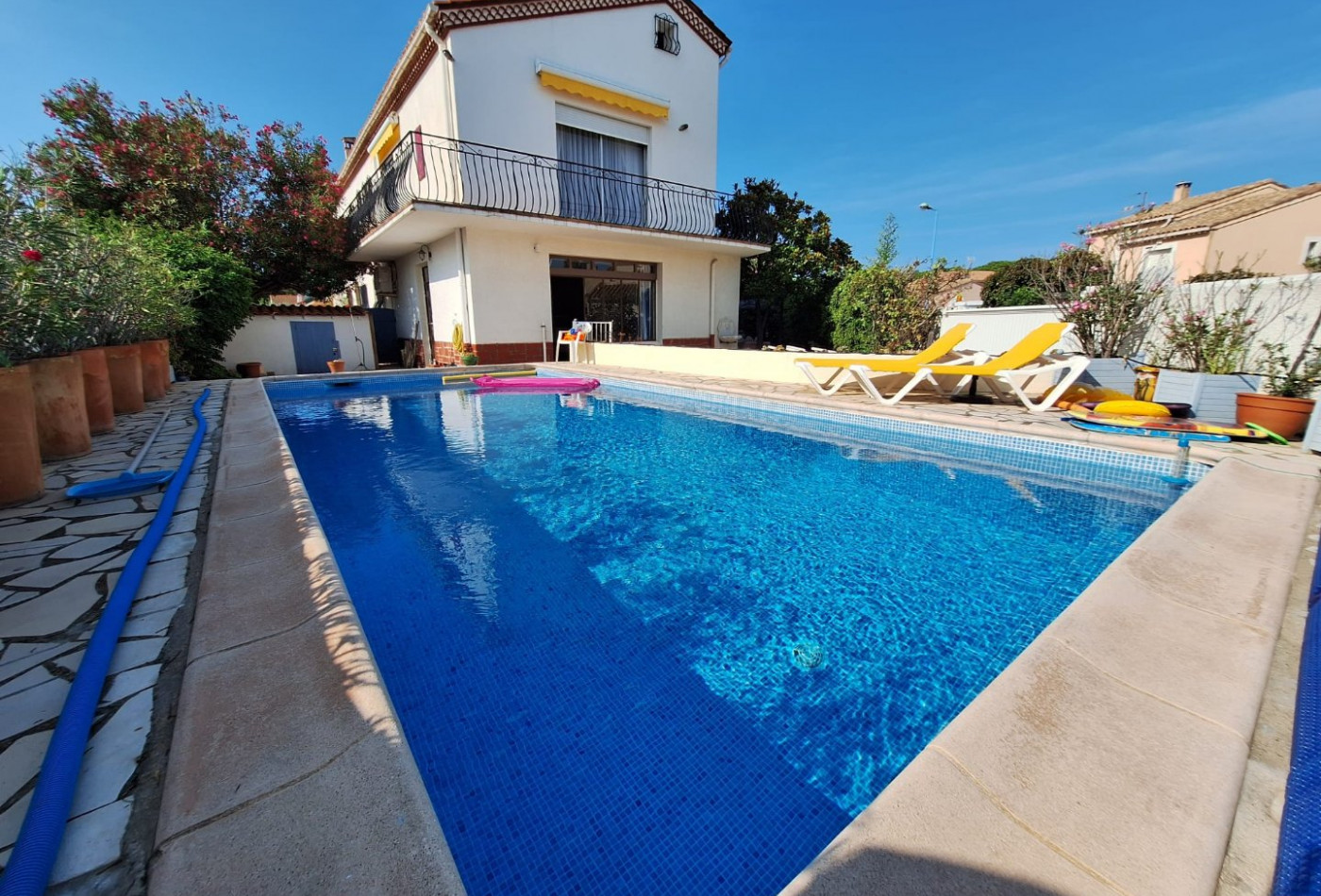 vente Villa Saint Cyprien Plage - Photo 1