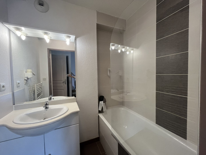 vente Maison en résidence Colombiers - Photo 4