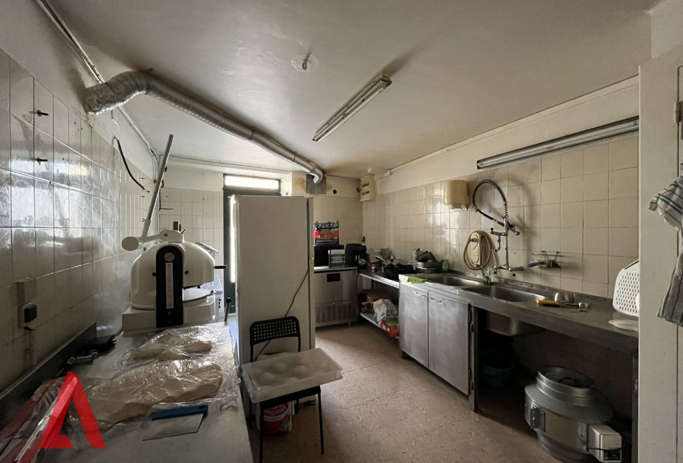 vente Alimentation Roujan - Photo 3