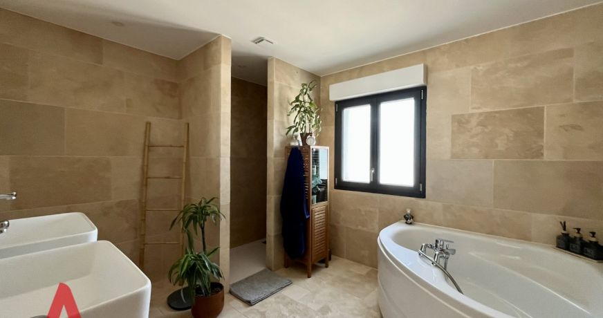 vente Villa Caux
