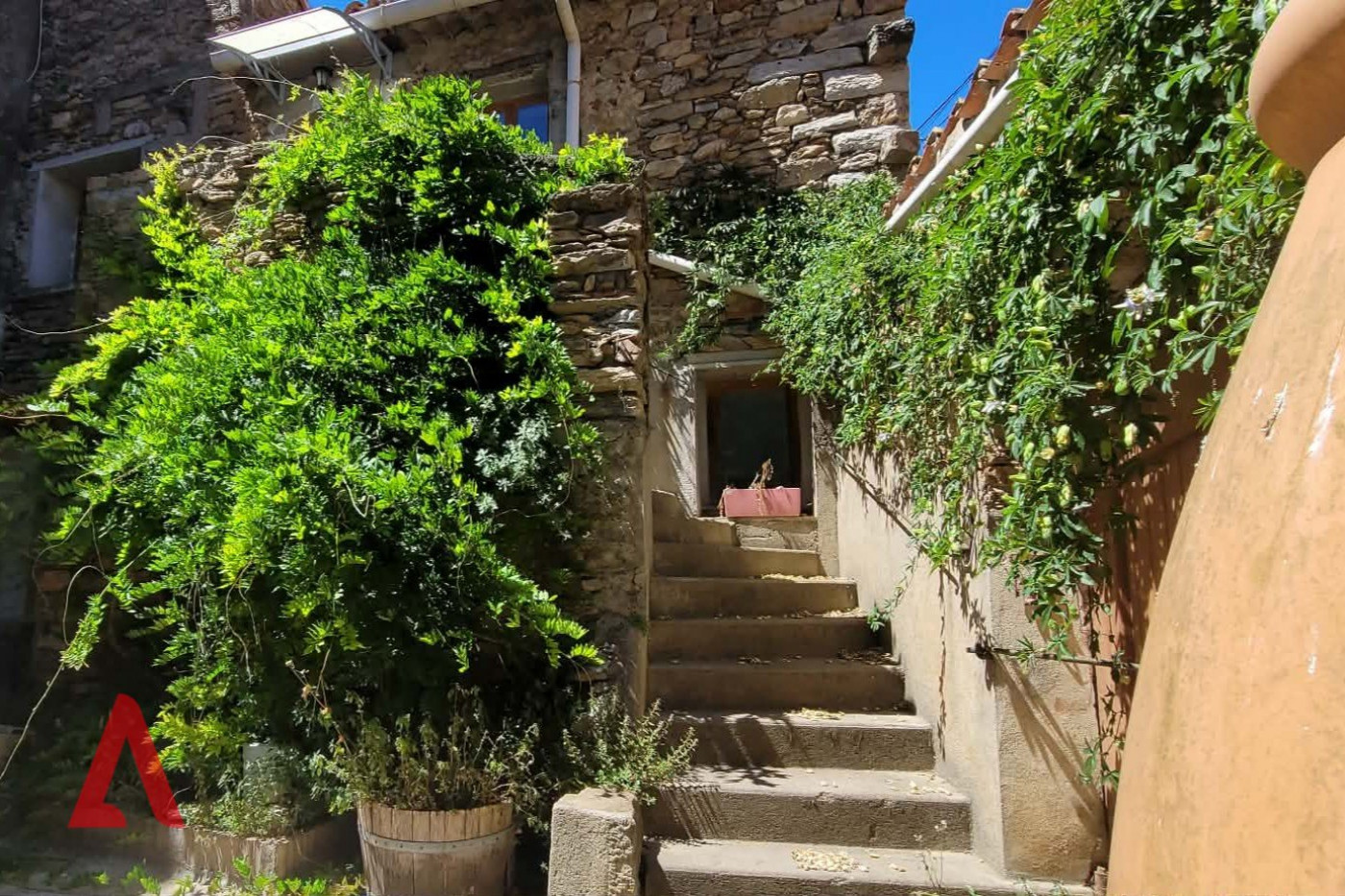 sale Maison de caractère Faugeres - Photo 4