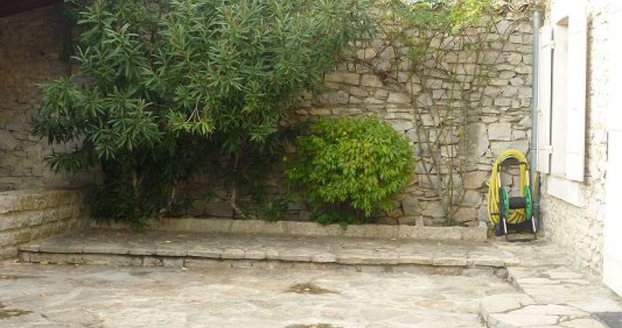 location Maison Vacquieres