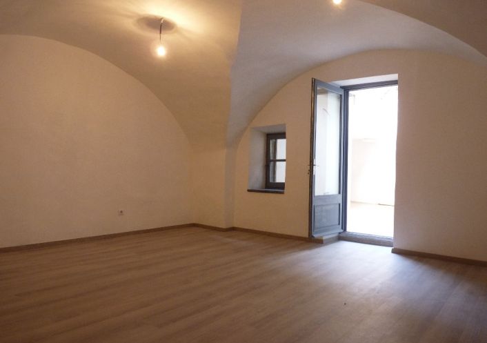 location Appartement Claret