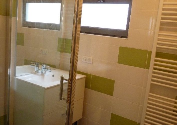 location Appartement Claret