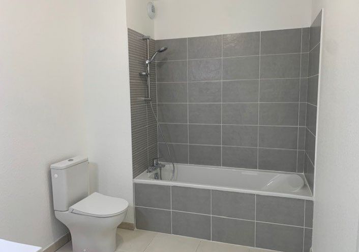 location Appartement Nimes