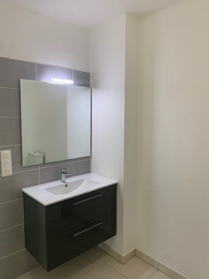 location Appartement Nimes - Photo 7