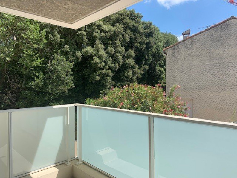 location Appartement Nimes - Photo 1