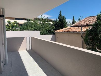 location Nimes