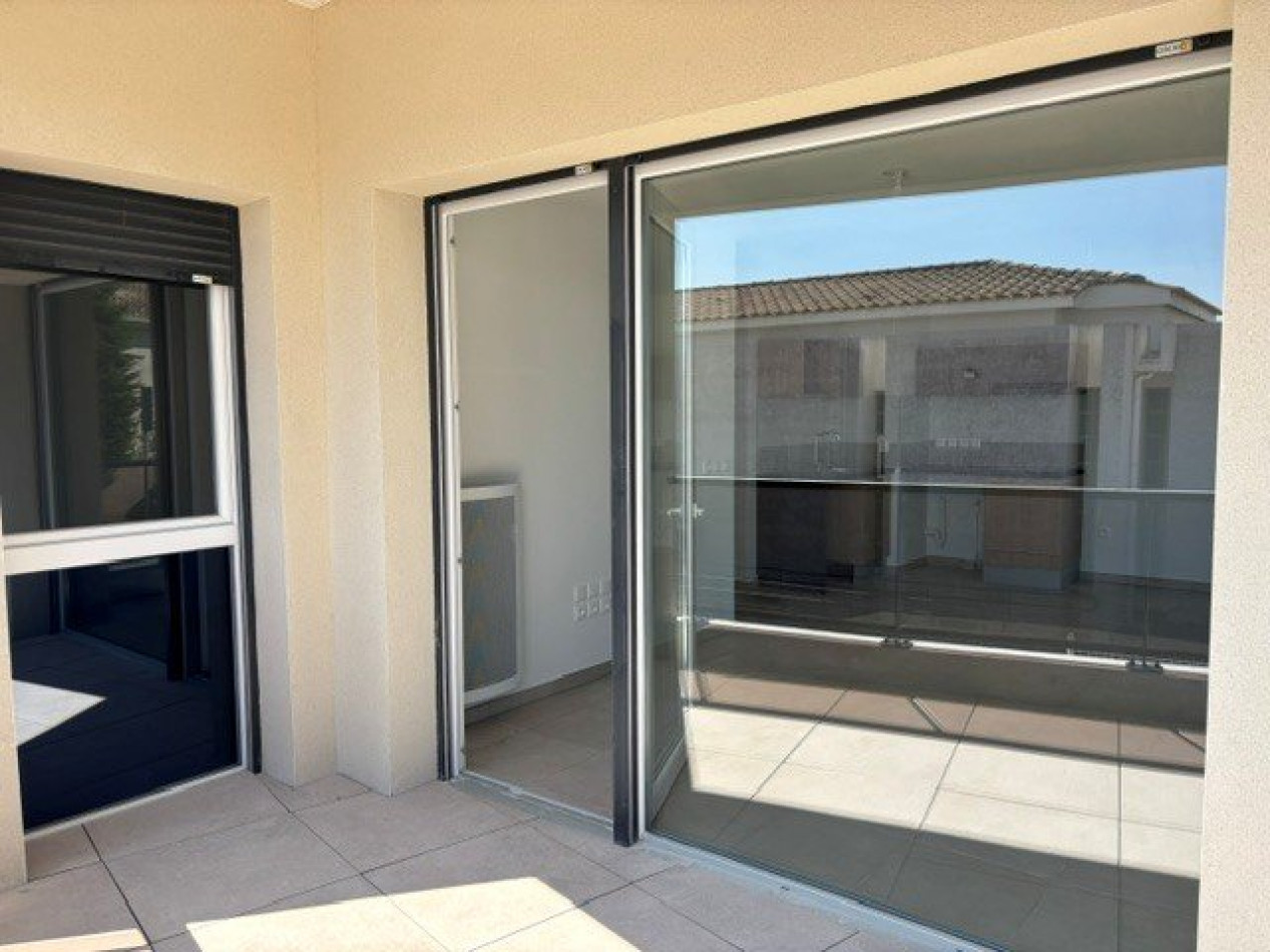 location Appartement Saint Aunes - Photo 9