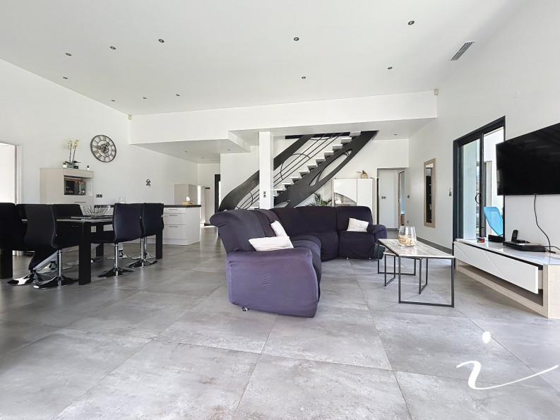 letting Villa Pignan