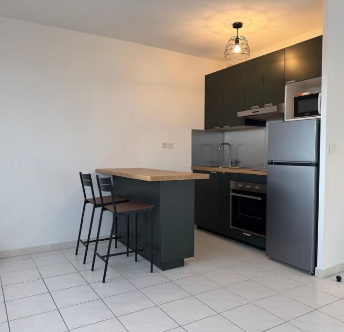 à louer Appartement Lunel