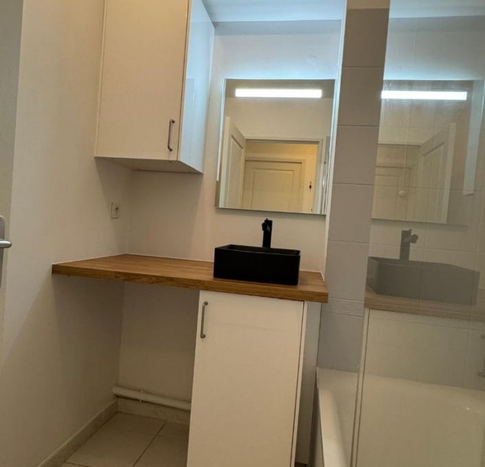 à louer Appartement Lunel