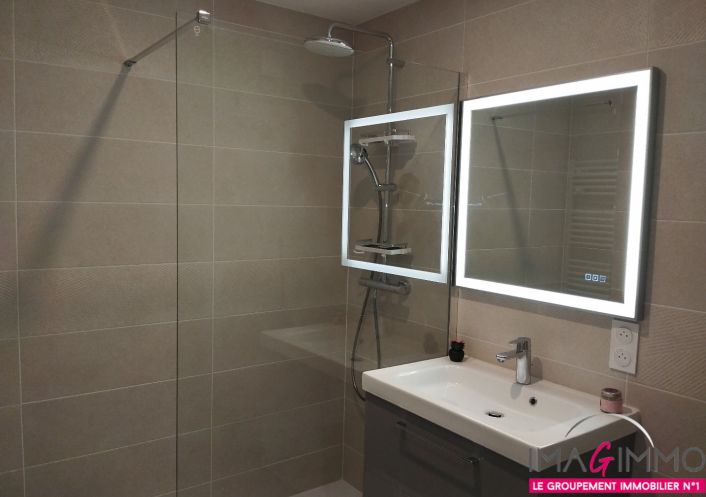 à louer Appartement Poussan