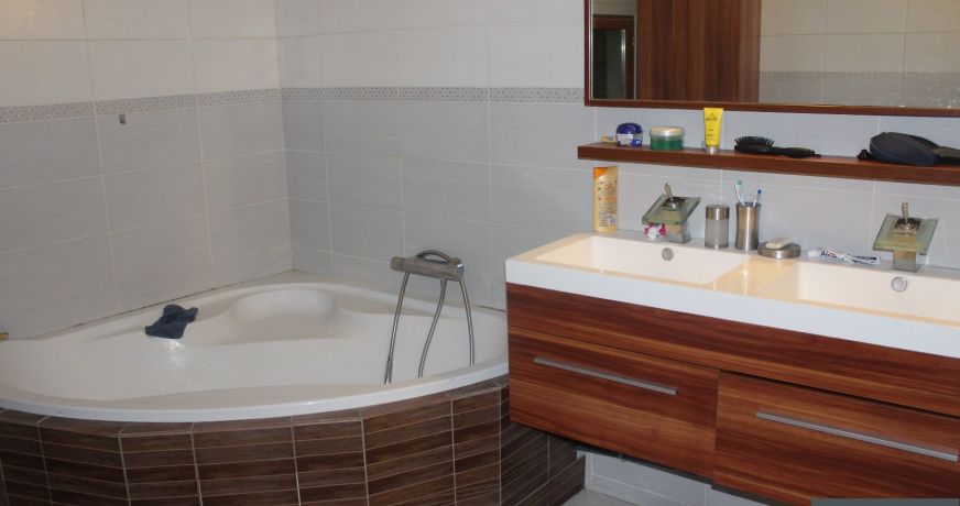 vente Maison de village Montbazin