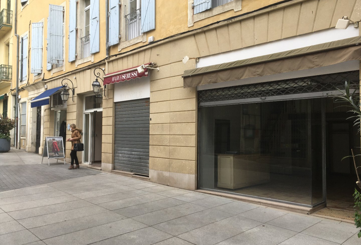 sale Local commercial Beziers