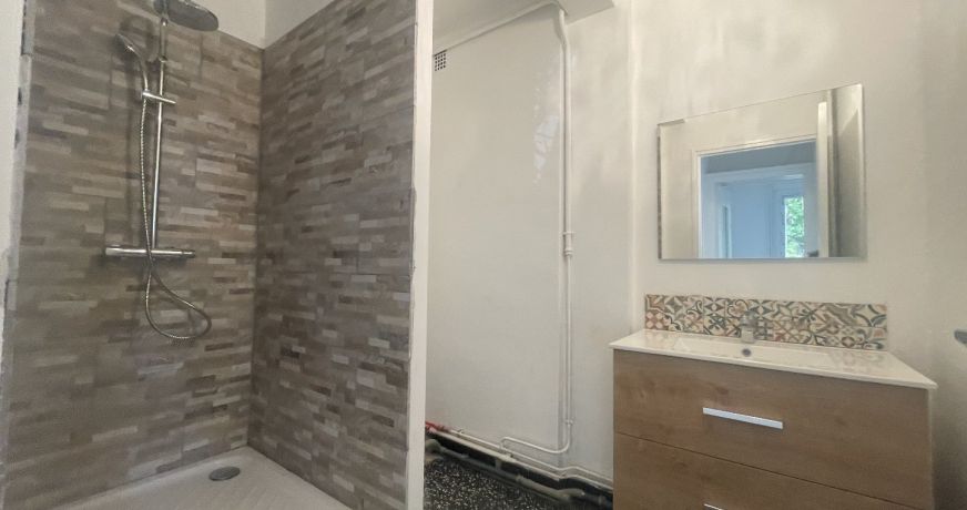 location Appartement terrasse Beziers