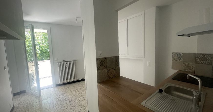 location Appartement terrasse Beziers