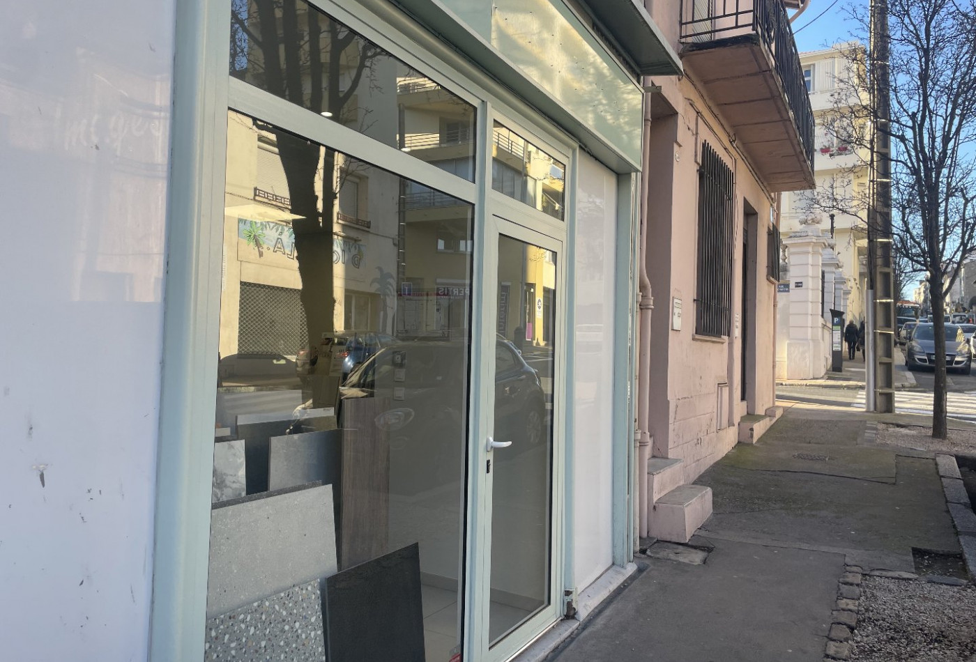 vente Local commercial Beziers - Photo 2