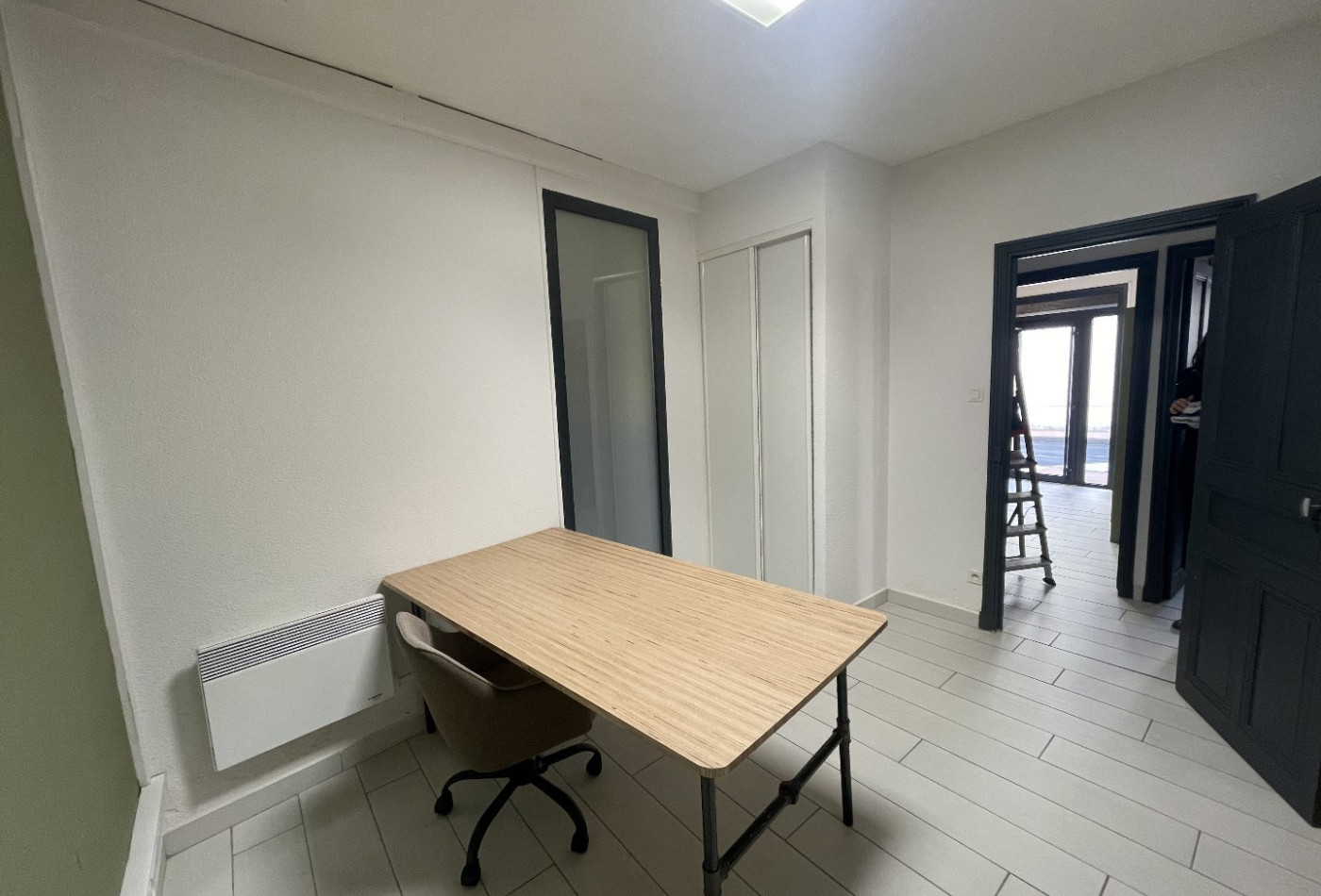 location Ateliers et bureaux Beziers - Photo 6