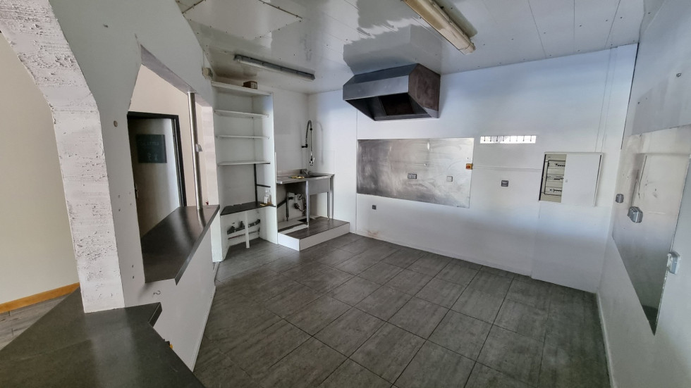 location Local commercial Juvignac - Photo 3
