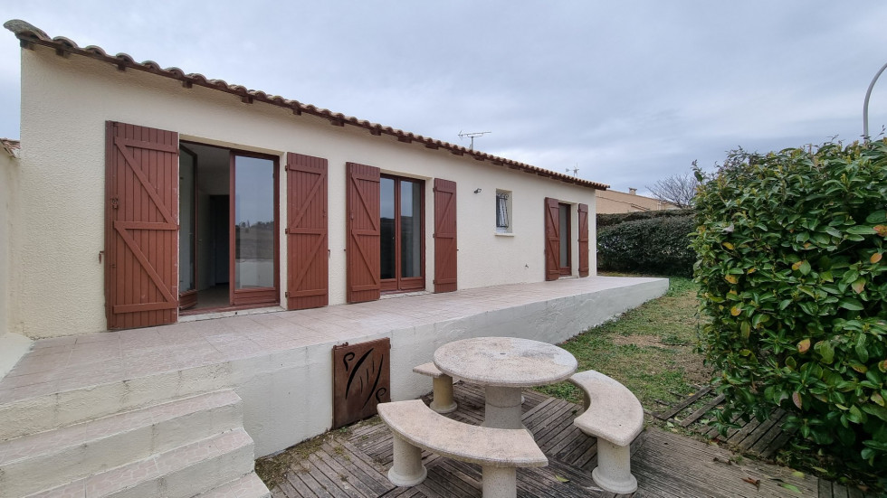 location Maison Le Pouget - Photo 1