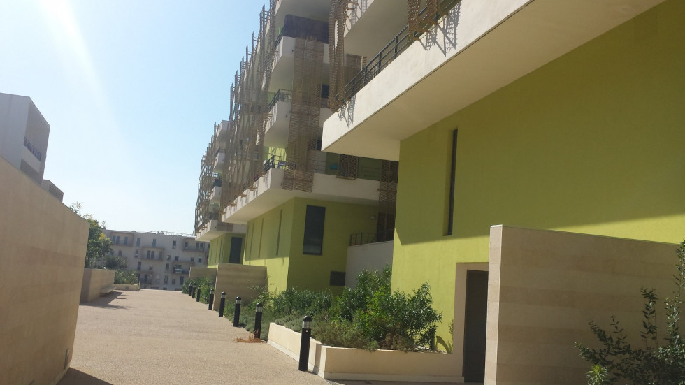 location Parking intérieur Juvignac - Photo 1