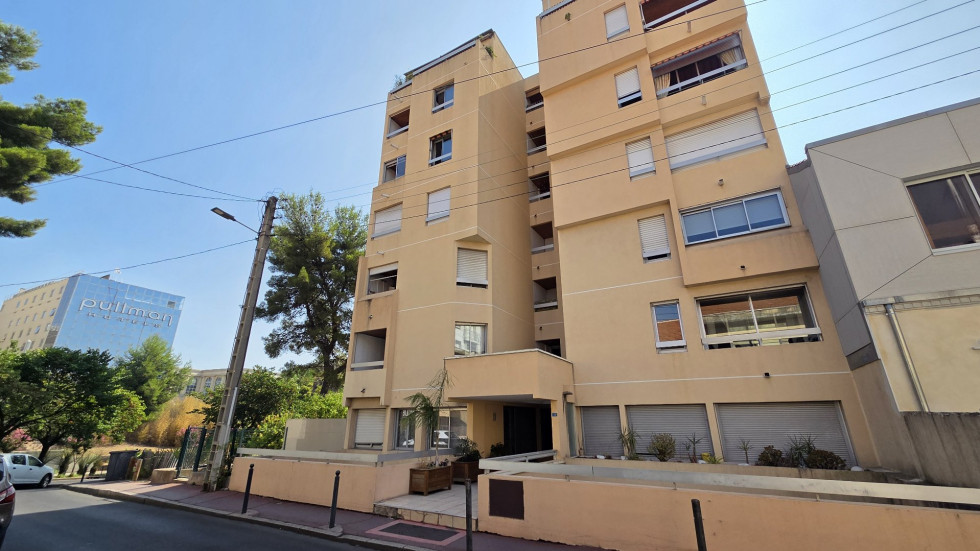 location Parking intérieur Montpellier - Photo 1