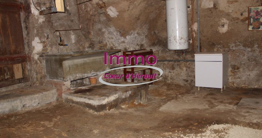 location Maison de village Nebian