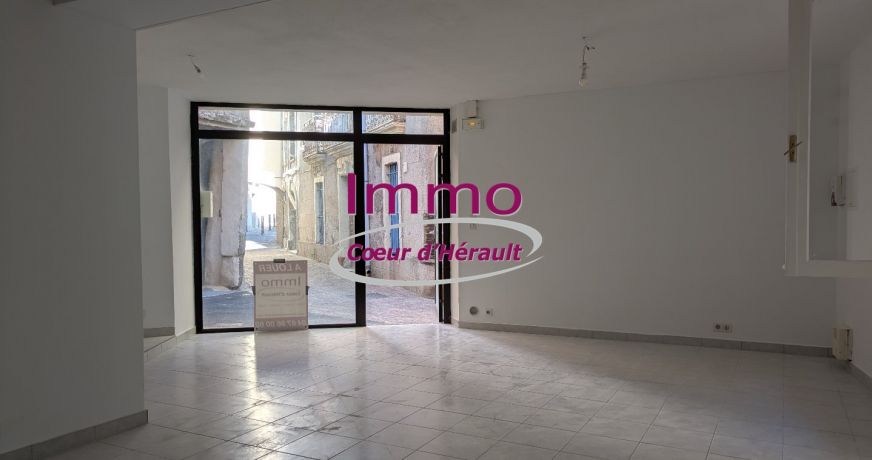 location Local commercial Peret
