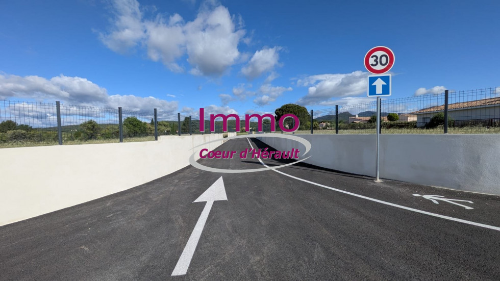 vente Terrain constructible Saint Felix De Lodez - Photo 2