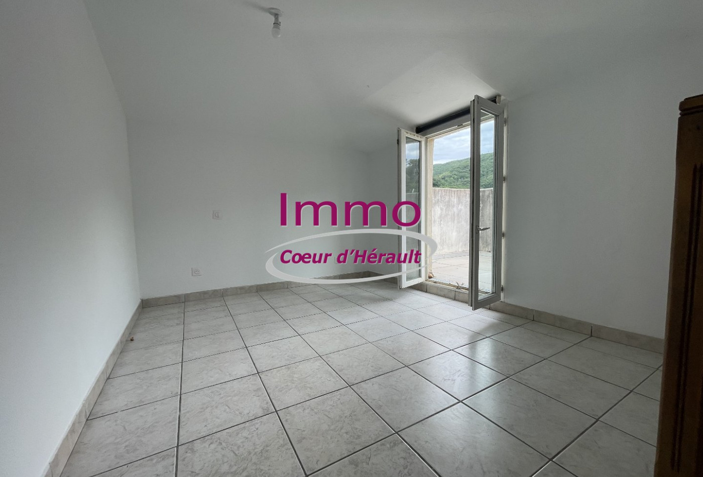 location Appartement Lodeve - Photo 8
