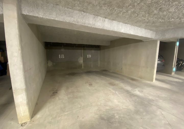 location Parking intérieur Saint Gely Du Fesc