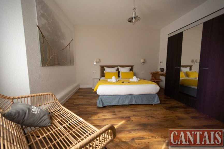 vente Hôtel   bureau La Rochelle - Photo 1