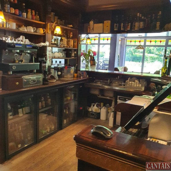 sale Hôtel   restaurant Laval - Photo 1