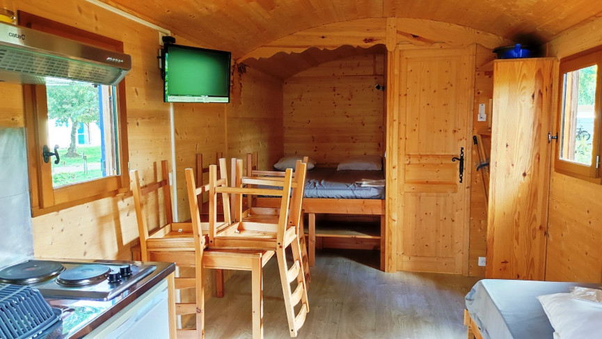 vente Camping Moulins - Photo 2