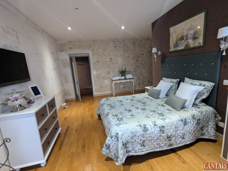 vente Hôtel bureau Angouleme - Photo 1