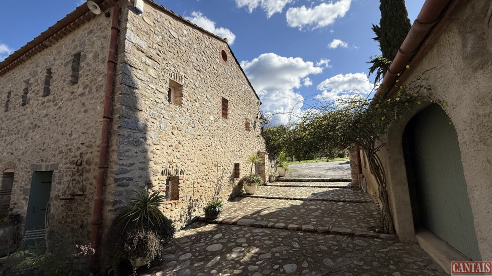vente Hôtel bureau Elne - Photo 1