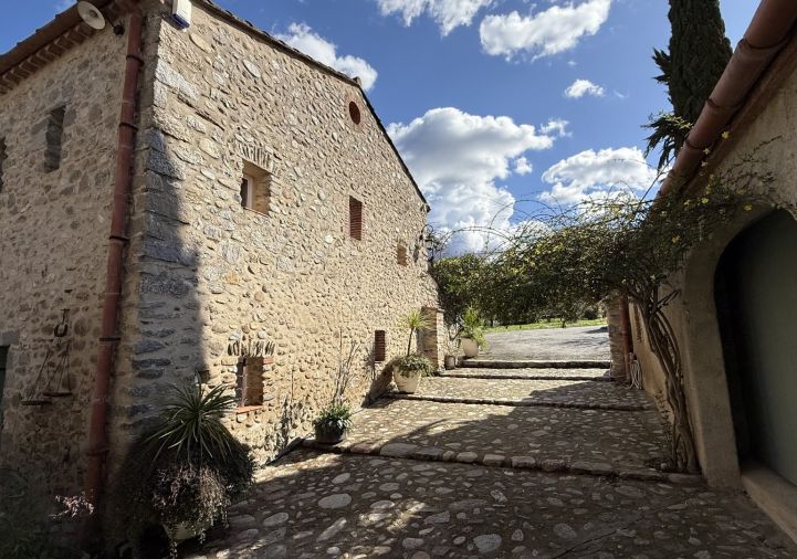 vente Hôtel   bureau Elne