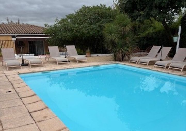 sale Gîte Nimes