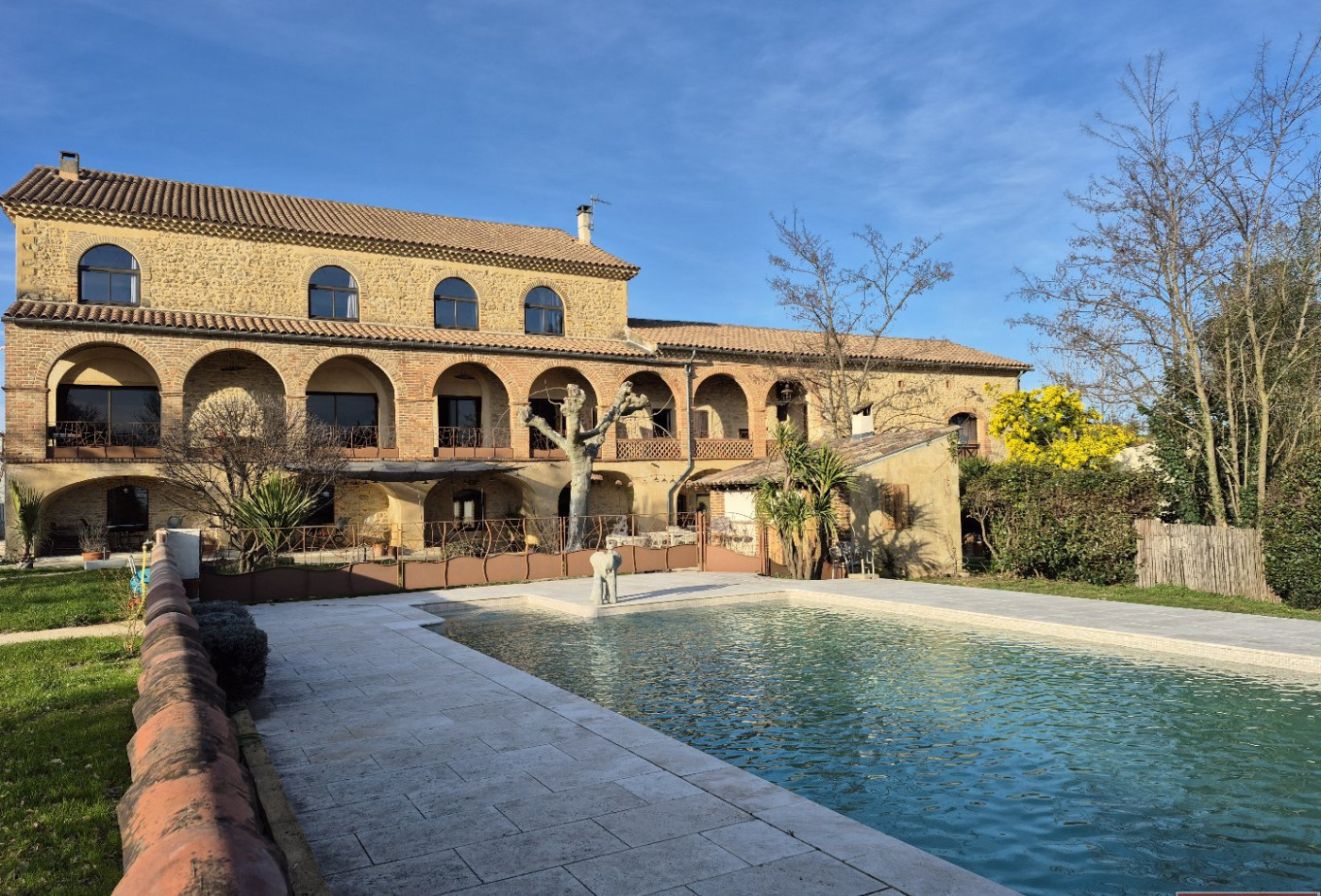 vente Gîte Nimes - Photo 1