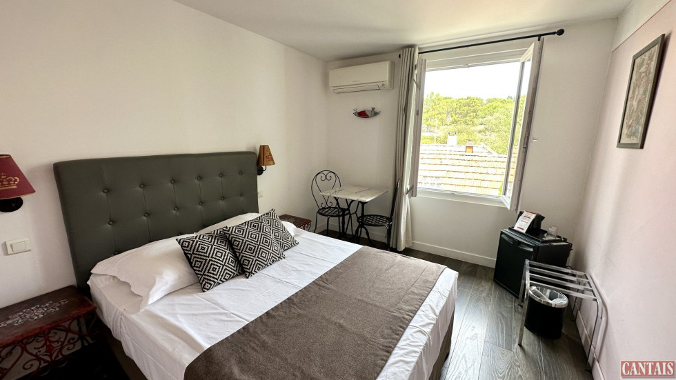 vente Hôtel bureau Nimes - Photo 3