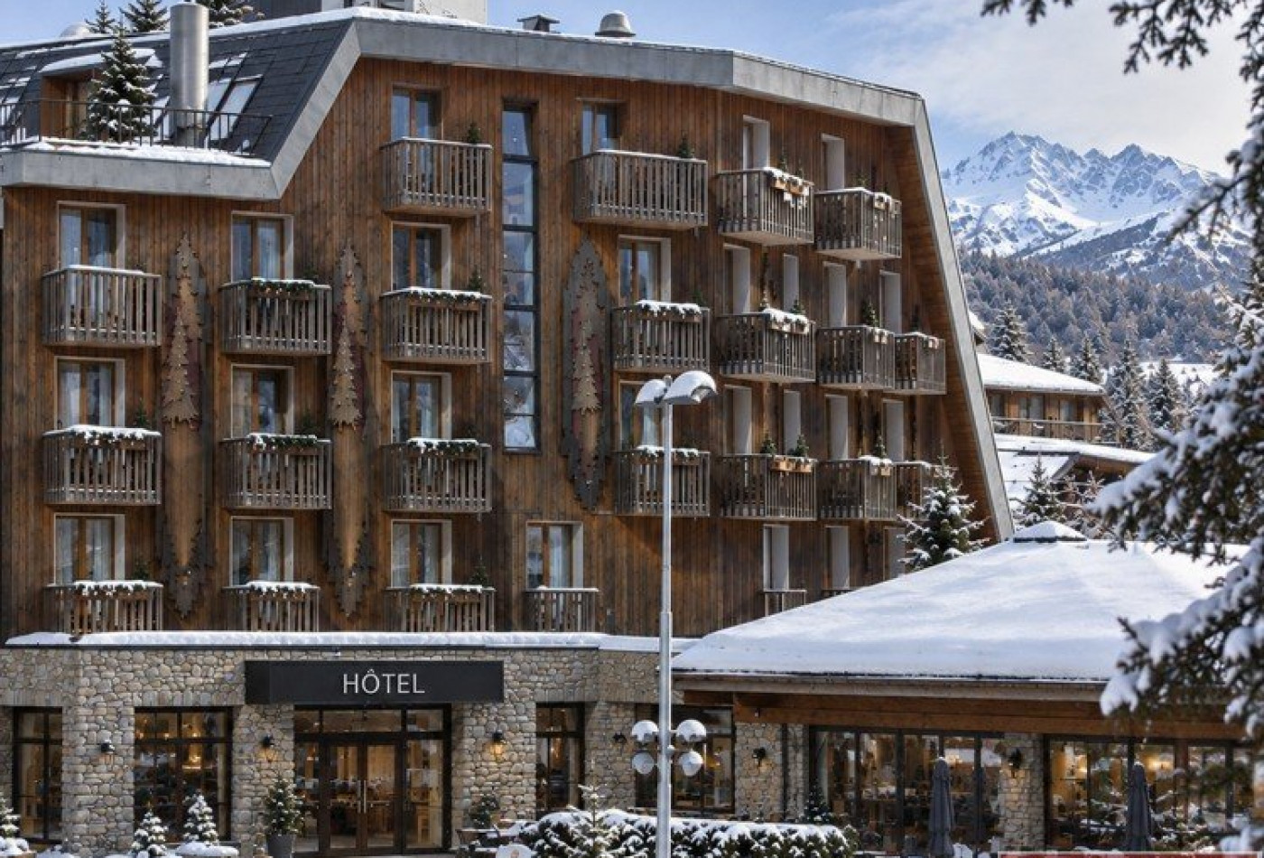 vente Hôtel restaurant Esclangon - Photo 1