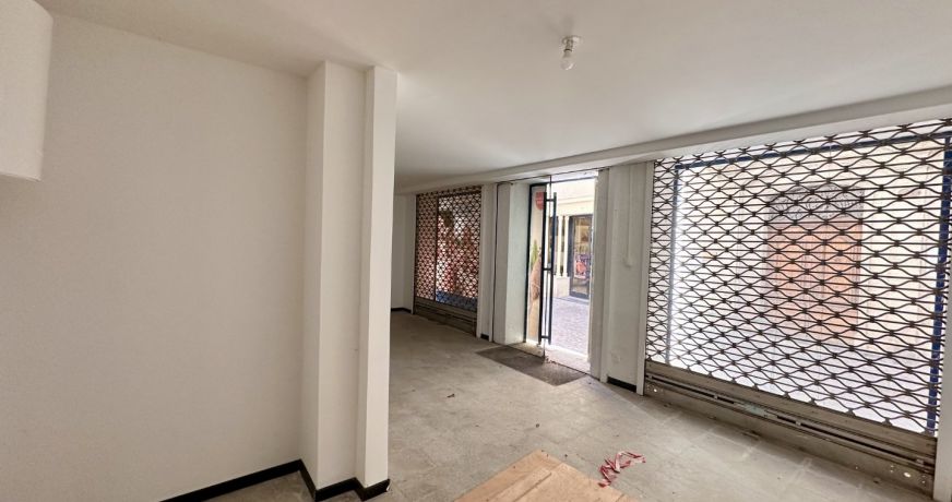 location Local commercial Beziers