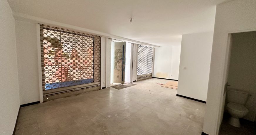 location Local commercial Beziers