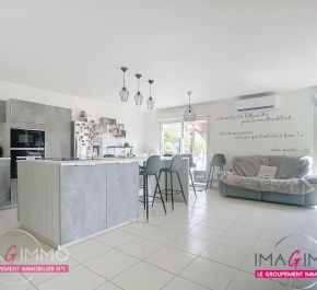 à vendre Vailhauques