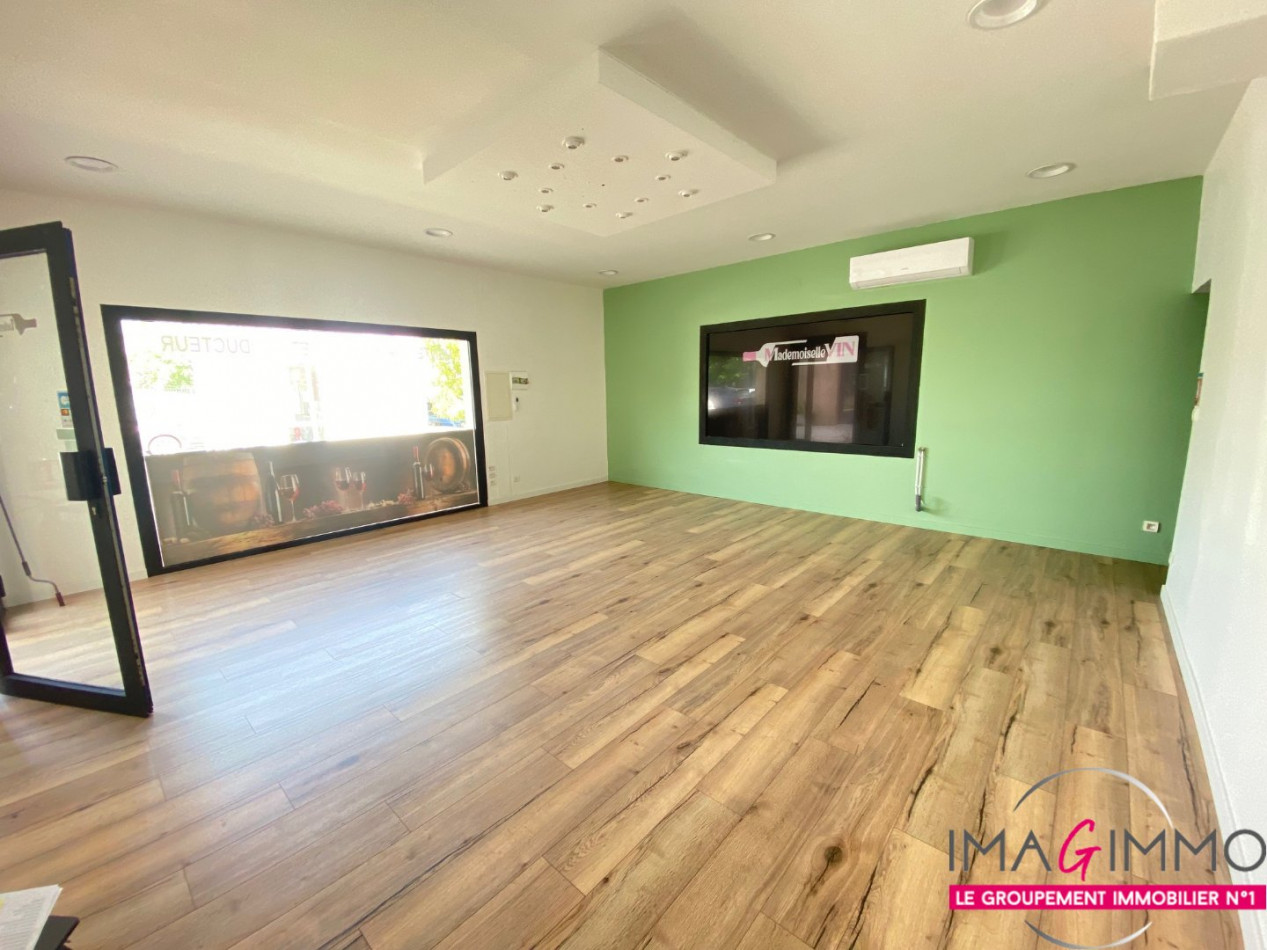 location Local commercial Magalas - Photo 2