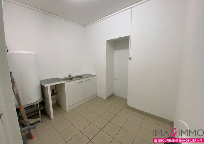 à louer Local commercial Magalas