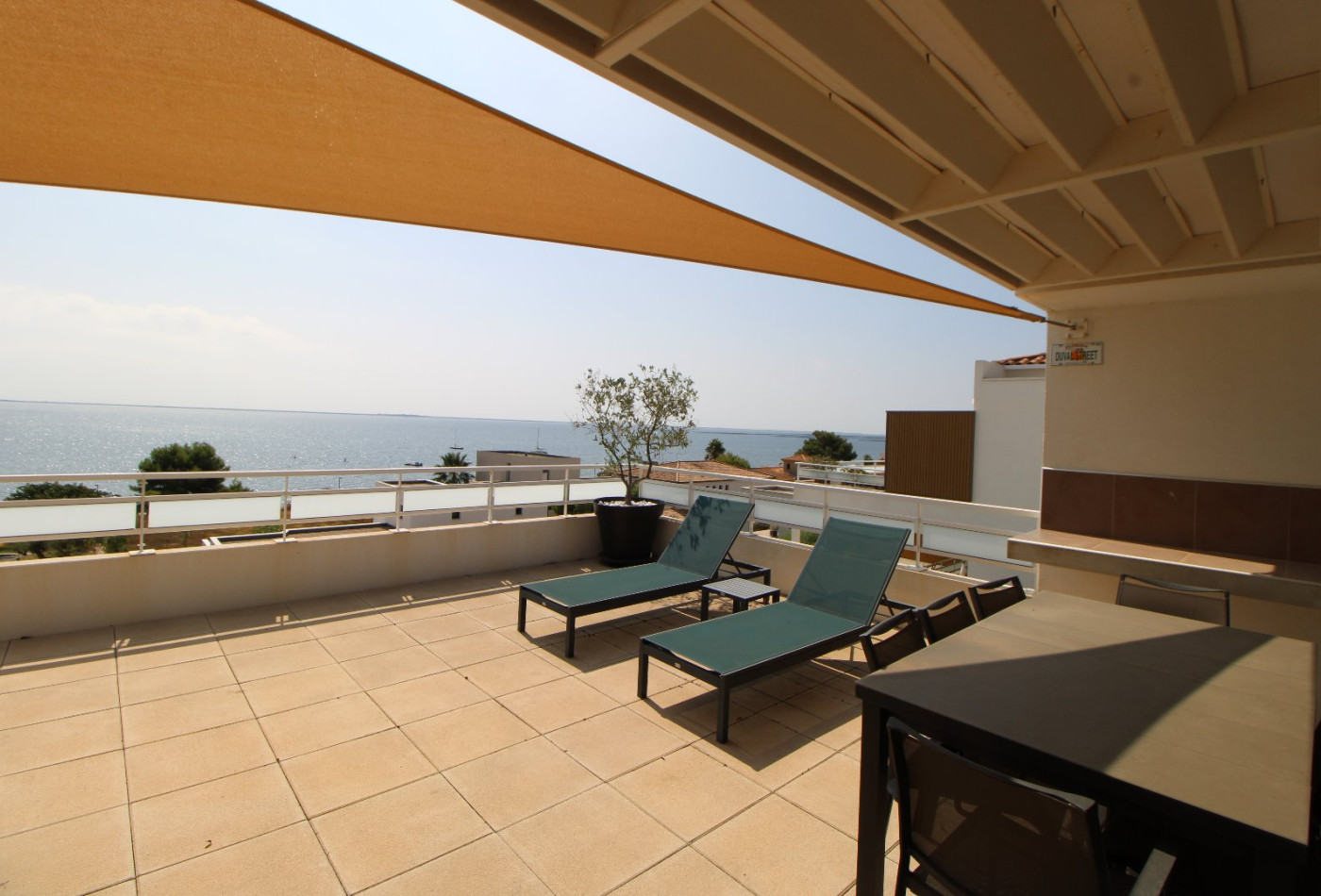 vente Appartement terrasse Meze - Photo 9